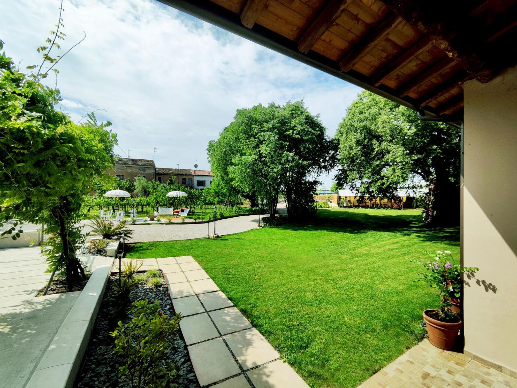 Garda Relais Antica Romelia Montichiari Exterior foto